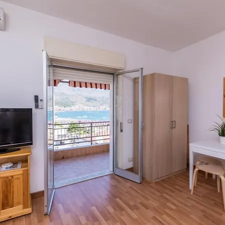 Belvedere Naxos 9 ジャルディーニ・ナクソス