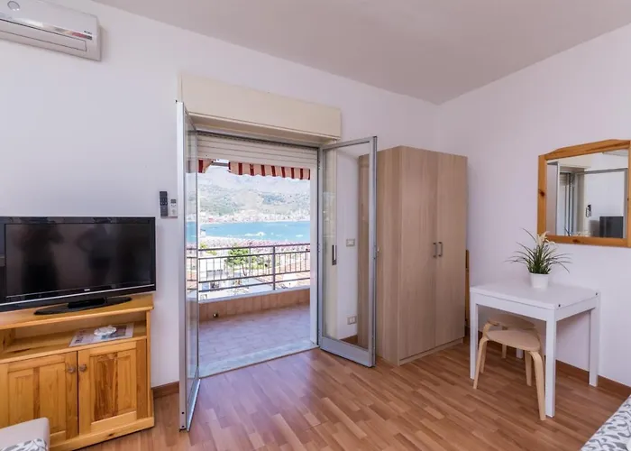 Belvedere Naxos 9 Giardini Naxos