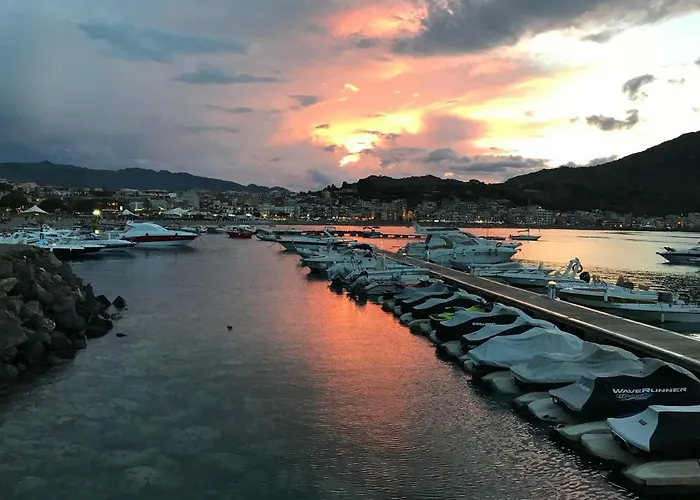 Belvedere Naxos 9 アパート *